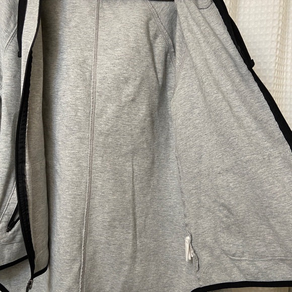 Grey Running Jacket - Picture 6 of 6